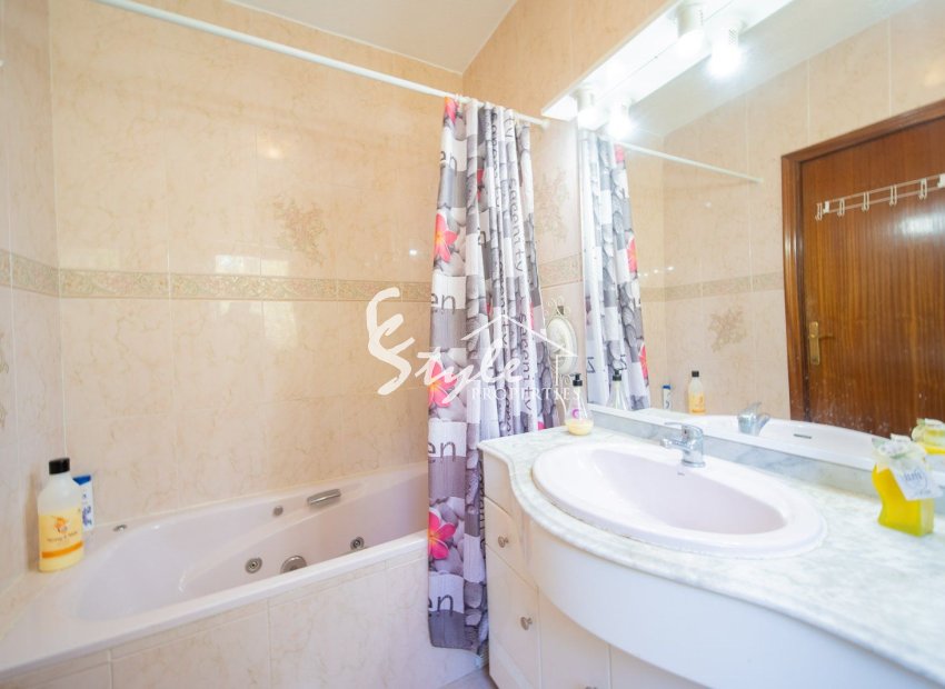 Resale - Villa - Orihuela Costa  - Las Filipinas