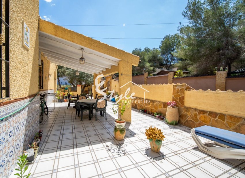 Resale - Villa - Orihuela Costa  - Las Filipinas