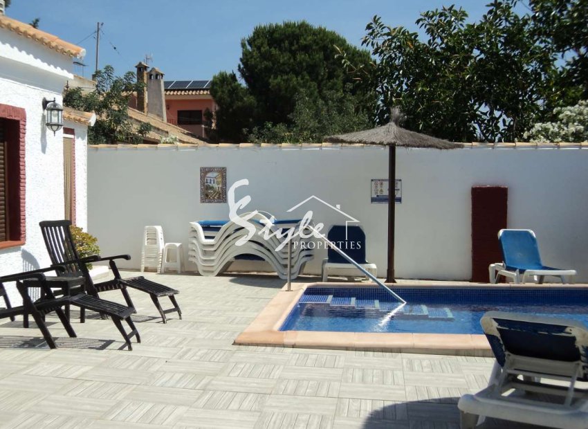 Resale - Villa - Orihuela Costa  - Lomas de Cabo Roig
