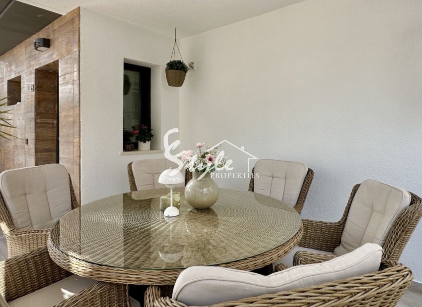 Resale - Villa - Orihuela Costa  - Lomas de Cabo Roig