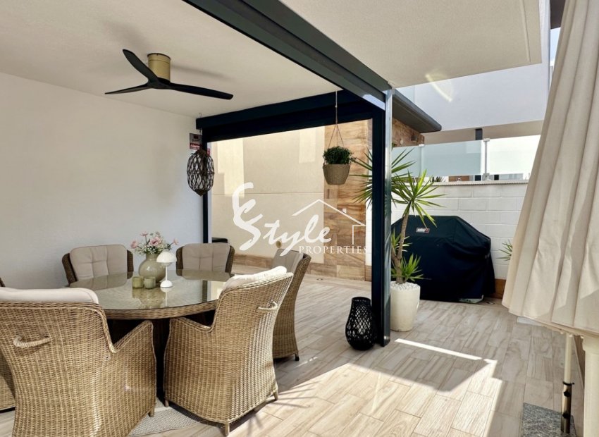 Resale - Villa - Orihuela Costa  - Lomas de Cabo Roig