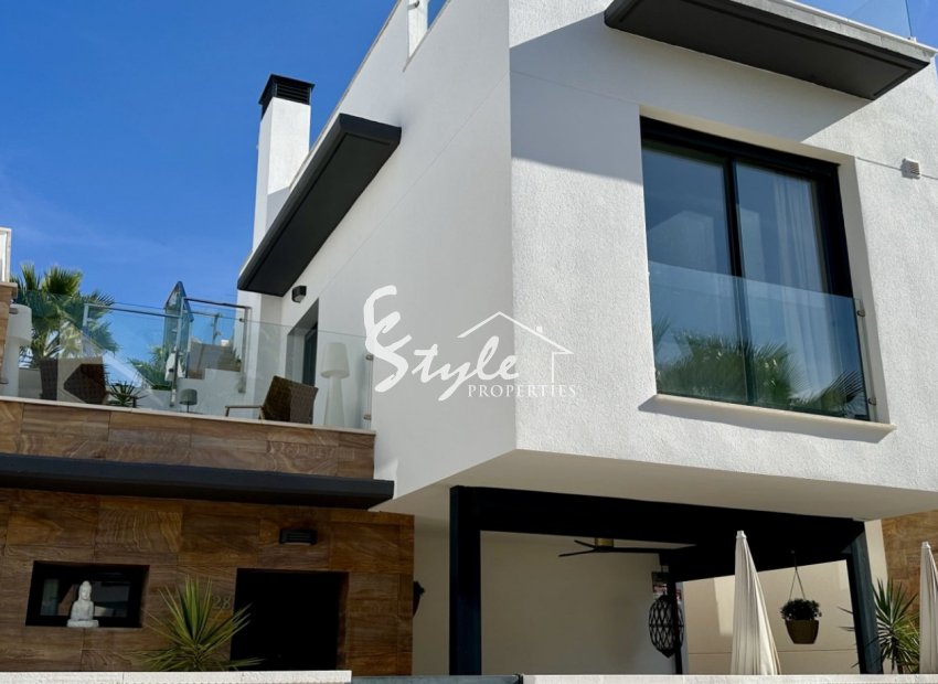 Resale - Villa - Orihuela Costa  - Lomas de Cabo Roig