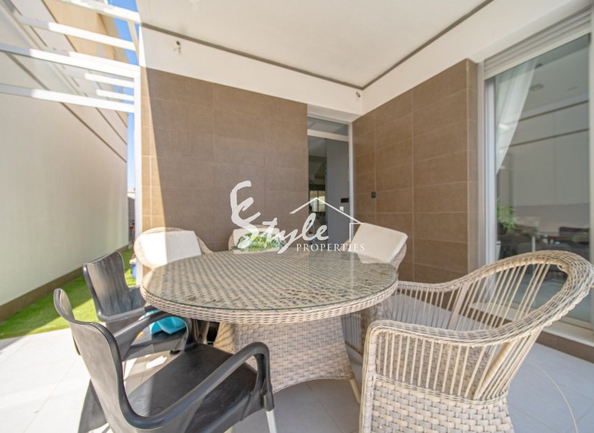 Resale - Villa - Orihuela Costa  - Lomas de Cabo Roig