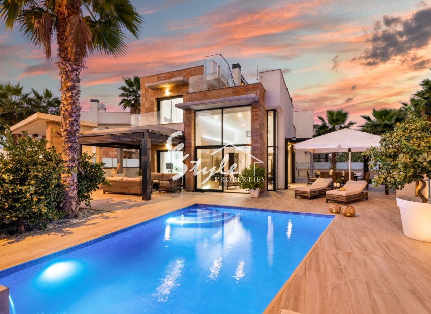 Resale - Villa - Orihuela Costa  - Lomas de Cabo Roig