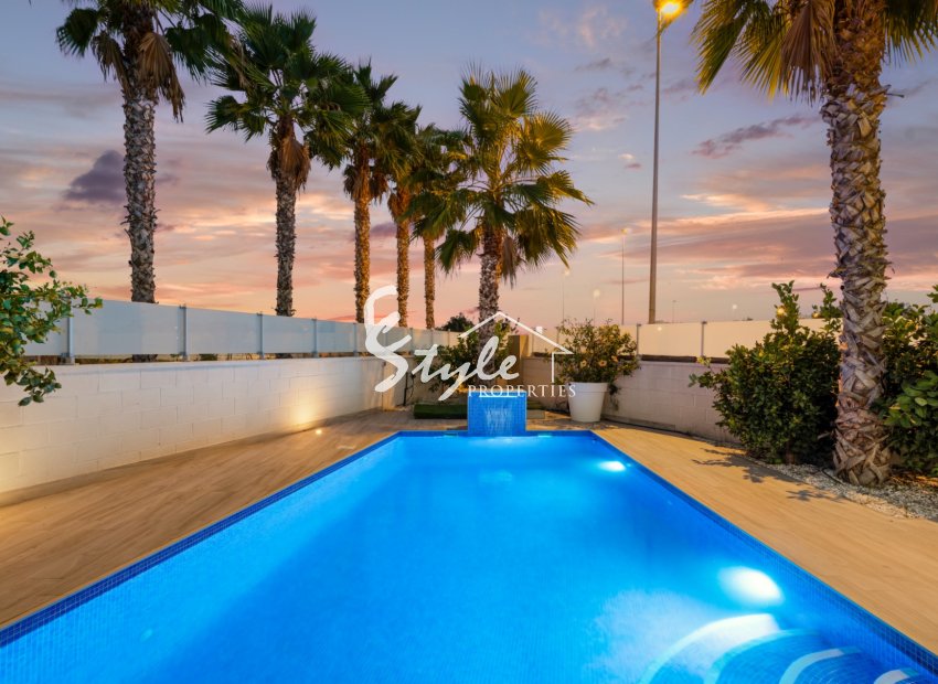 Resale - Villa - Orihuela Costa  - Lomas de Cabo Roig