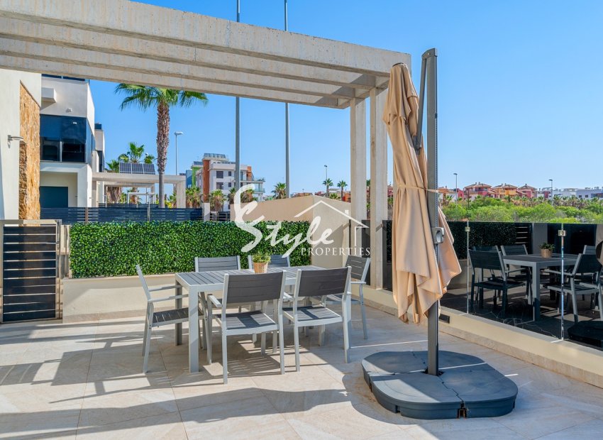 Resale - Villa - Orihuela Costa  - Lomas de Cabo Roig