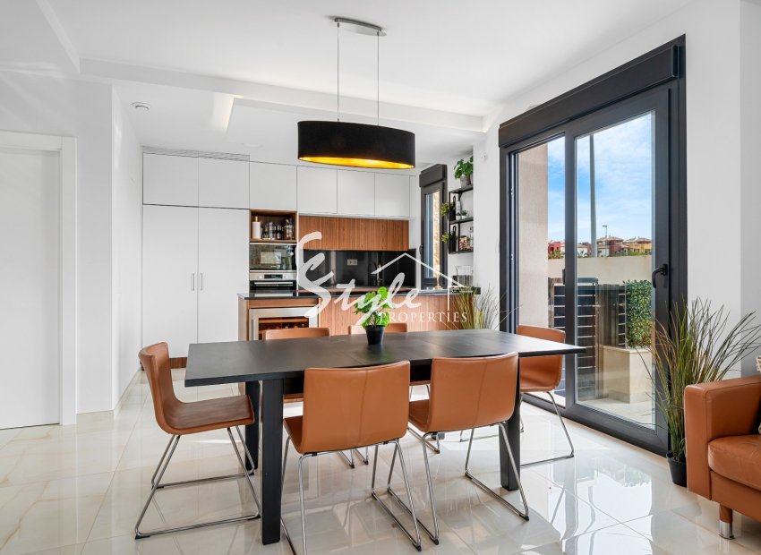 Resale - Villa - Orihuela Costa  - Lomas de Cabo Roig