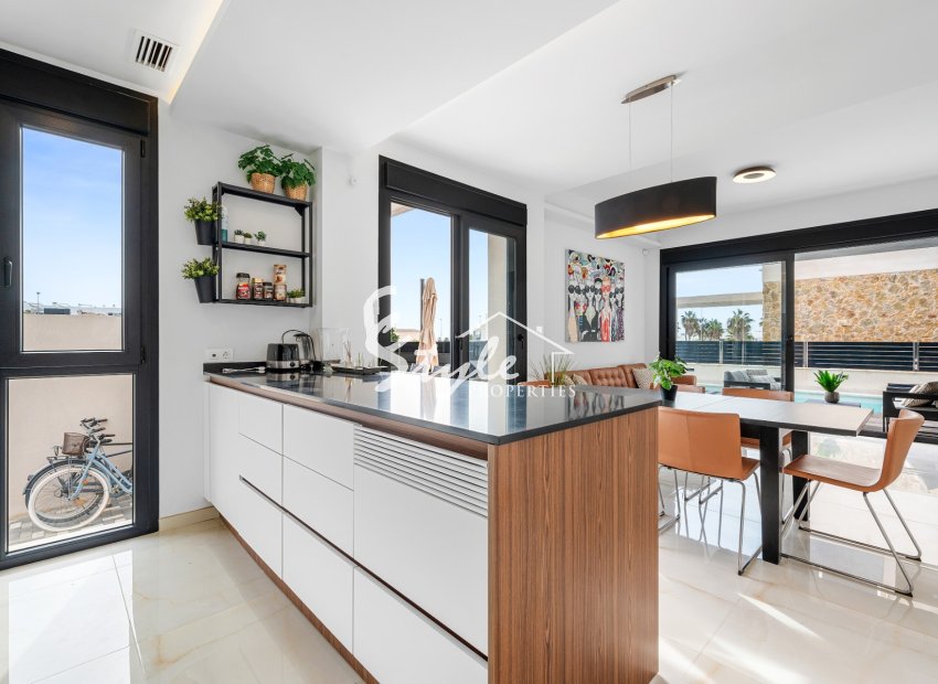 Resale - Villa - Orihuela Costa  - Lomas de Cabo Roig