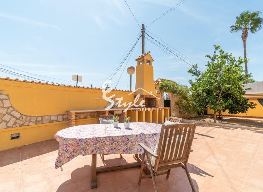 Resale - Villa - Orihuela-Costa - Los Almendros-La Florida