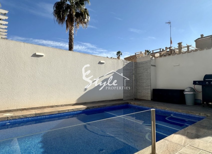 Resale - Villa - Orihuela Costa  - Los Altos