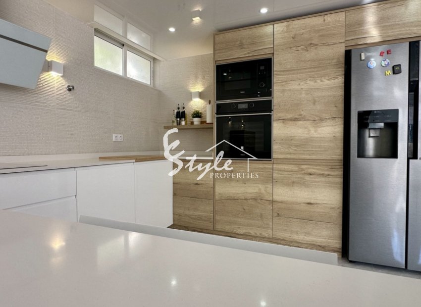 Resale - Villa - Orihuela Costa  - Los Altos