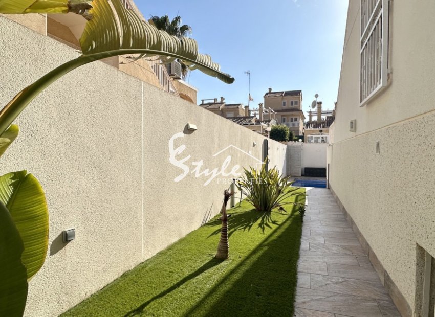 Resale - Villa - Orihuela Costa  - Los Altos