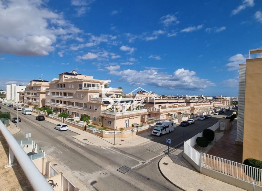 Resale - Villa - Orihuela-Costa - Los Dolses