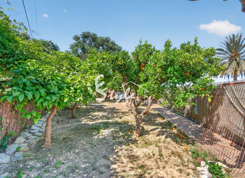 Resale - Villa - Orihuela-Costa - Orihuela Center