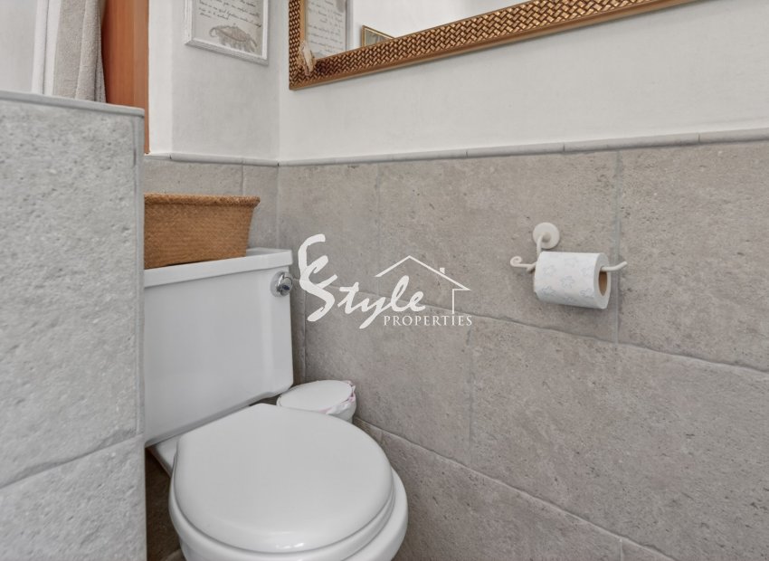 Resale - Villa - Orihuela-Costa - Orihuela Center