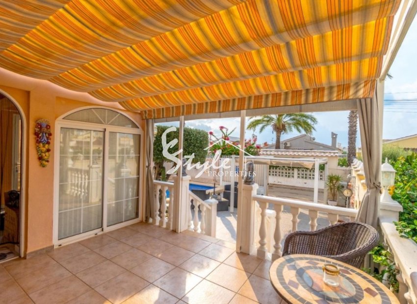 Resale - Villa - Orihuela Costa  - Playa Flamenca