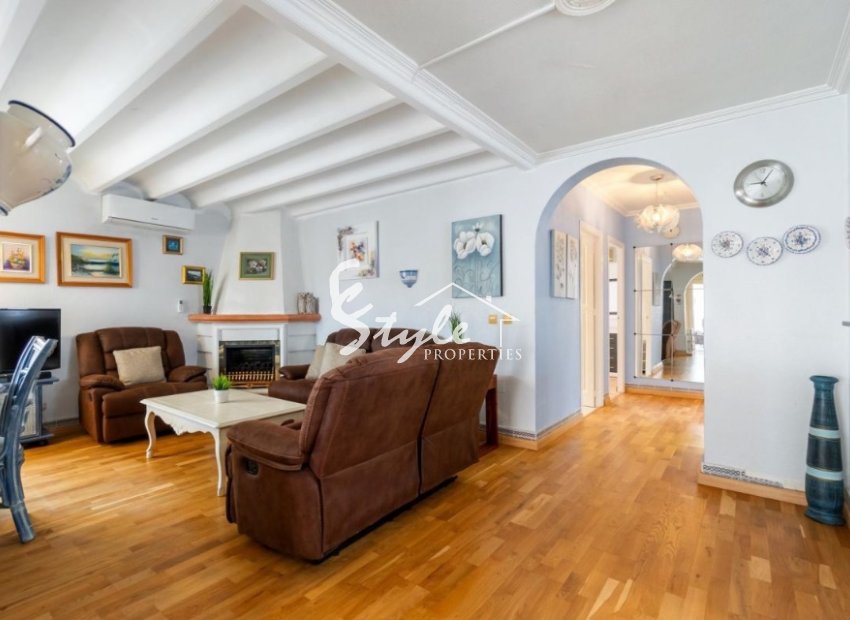 Resale - Villa - Orihuela Costa  - Playa Flamenca