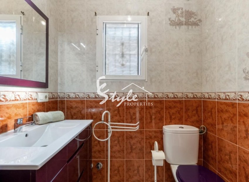 Resale - Villa - Orihuela Costa  - Playa Flamenca