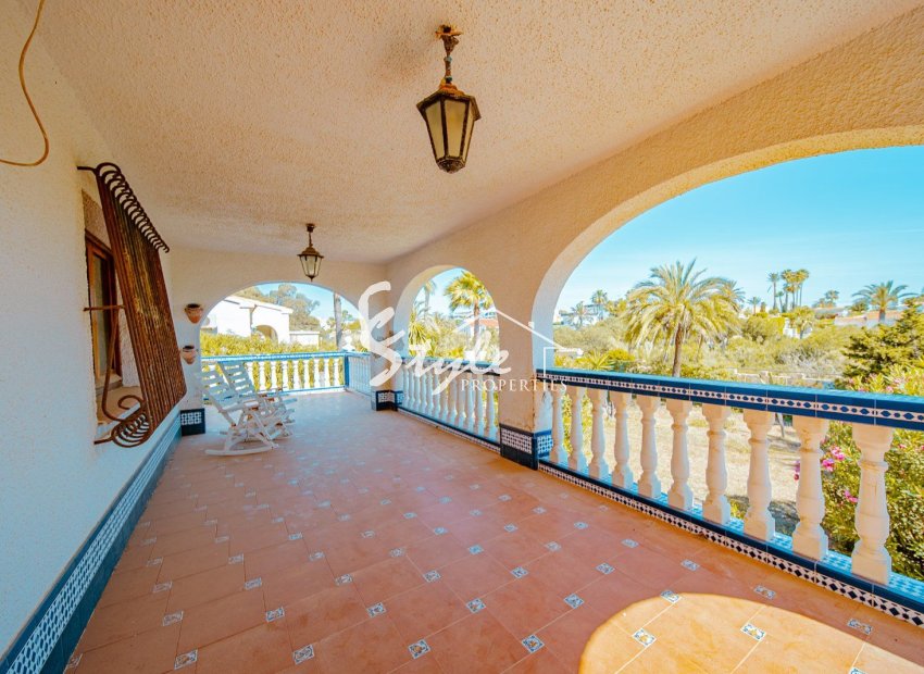 Resale - Villa - Orihuela Costa  - Playa Flamenca