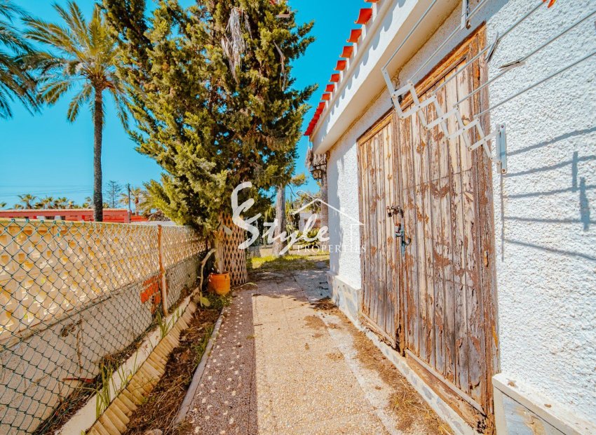 Resale - Villa - Orihuela Costa  - Playa Flamenca