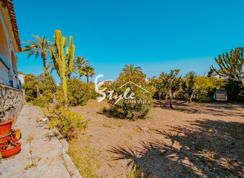 Resale - Villa - Orihuela Costa  - Playa Flamenca