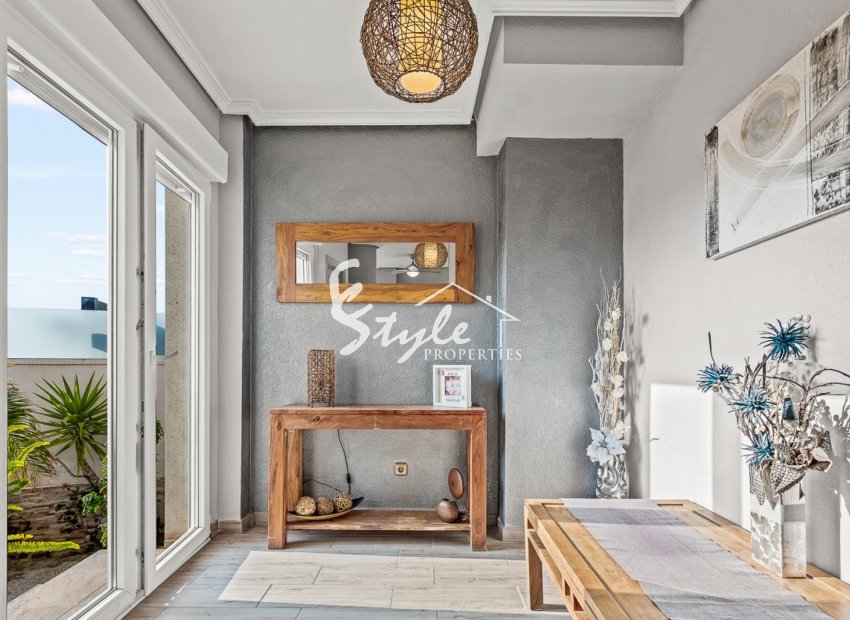 Resale - Villa - Orihuela Costa  - Playa Flamenca