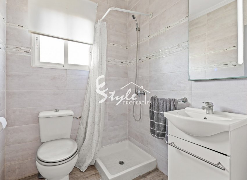 Resale - Villa - Orihuela Costa  - Playa Flamenca