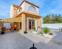 Resale - Villa - Orihuela Costa  - Playa Flamenca