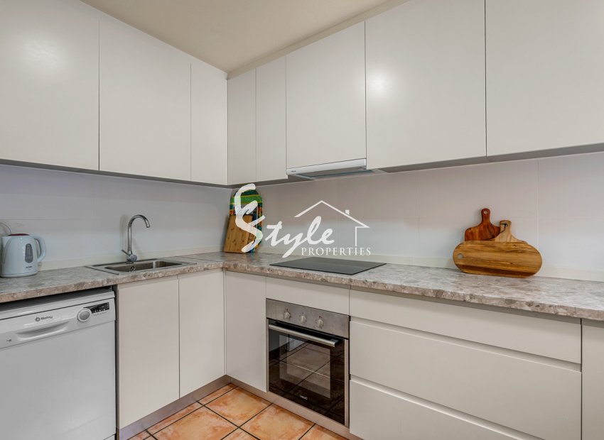 Resale - Villa - Orihuela Costa  - Playa Flamenca