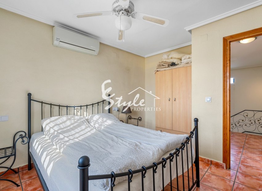 Resale - Villa - Orihuela Costa  - Playa Flamenca