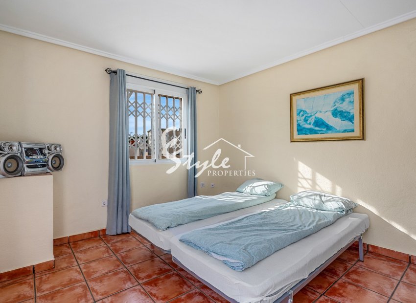 Resale - Villa - Orihuela Costa  - Playa Flamenca