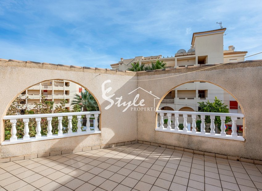 Resale - Villa - Orihuela Costa  - Playa Flamenca
