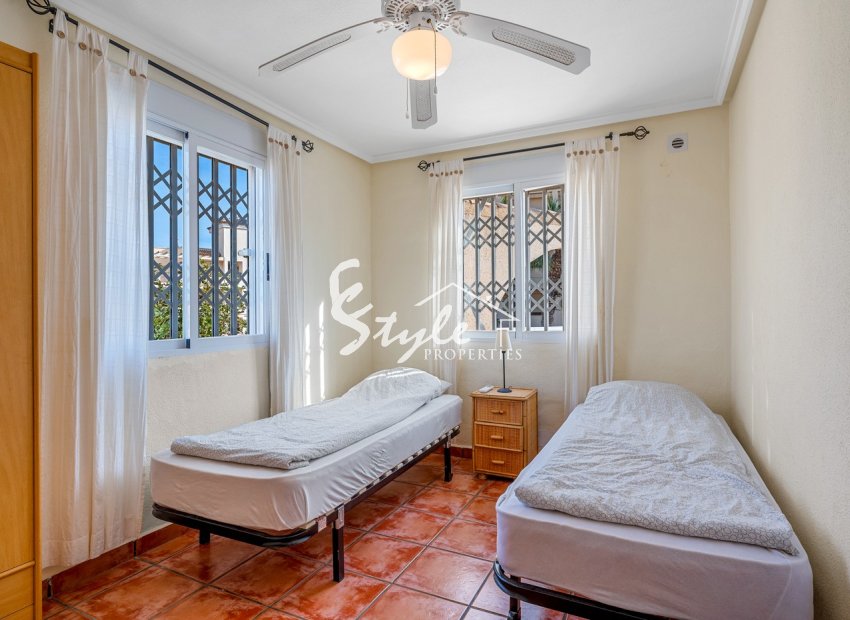 Resale - Villa - Orihuela-Costa - Playa Flamenca