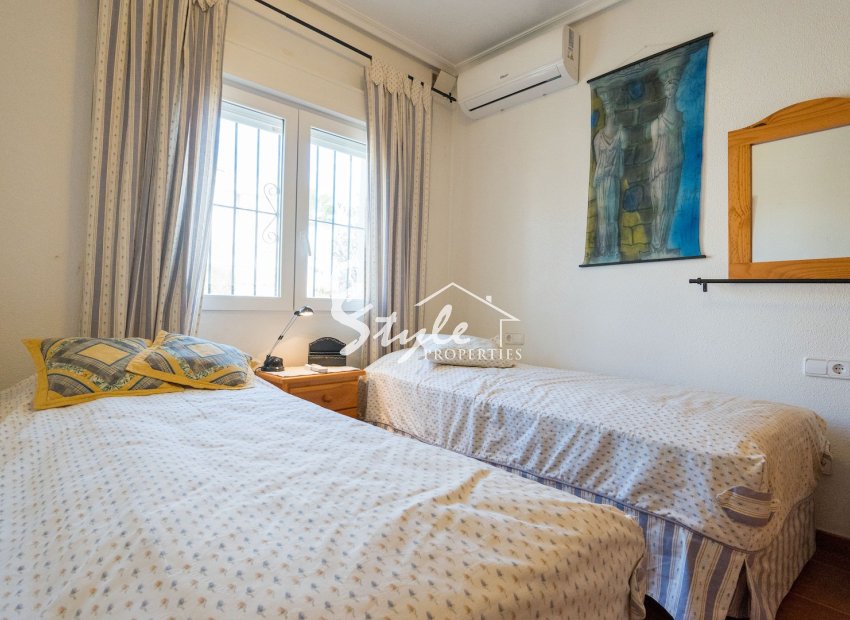 Resale - Villa - Orihuela-Costa - Playa Flamenca