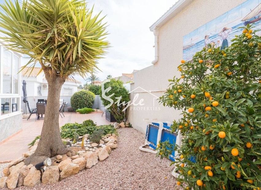 Resale - Villa - Orihuela-Costa - Playa Flamenca