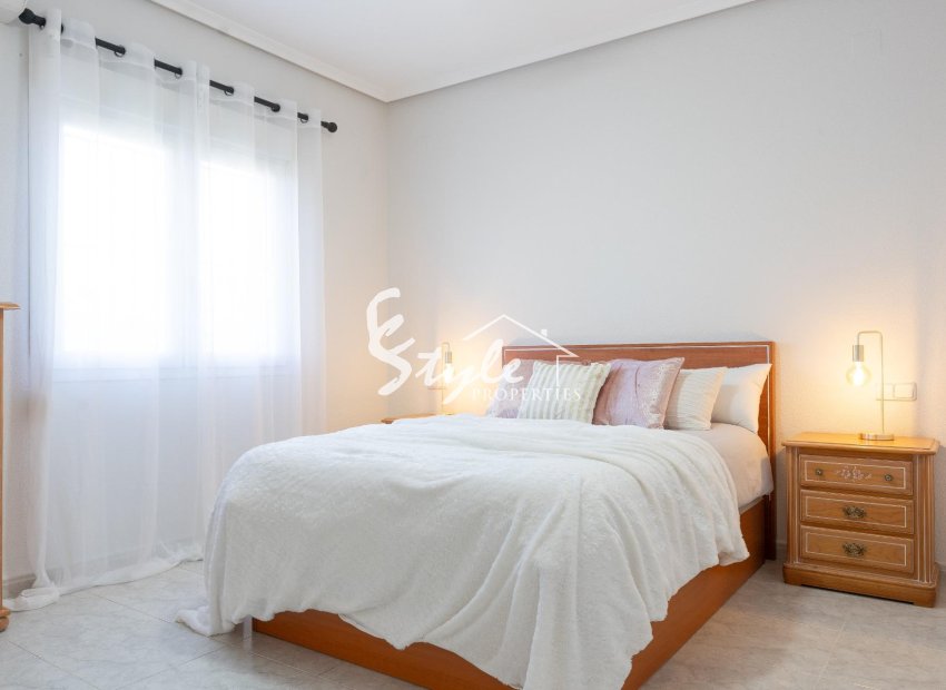 Resale - Villa - Orihuela-Costa - Playa Flamenca