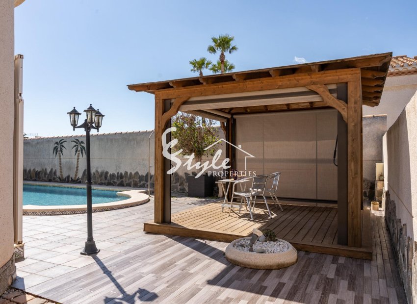 Resale - Villa - Orihuela-Costa - Playa Flamenca