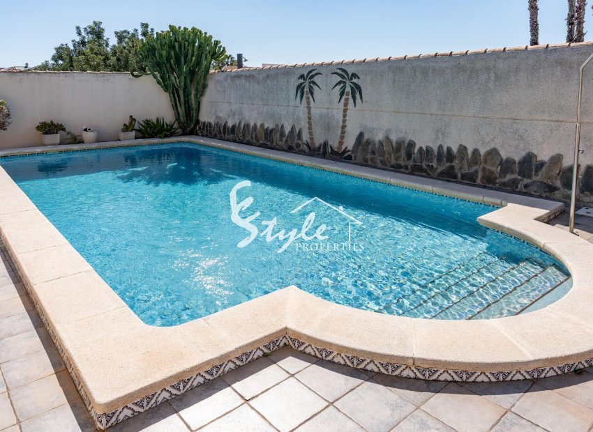 Resale - Villa - Orihuela-Costa - Playa Flamenca