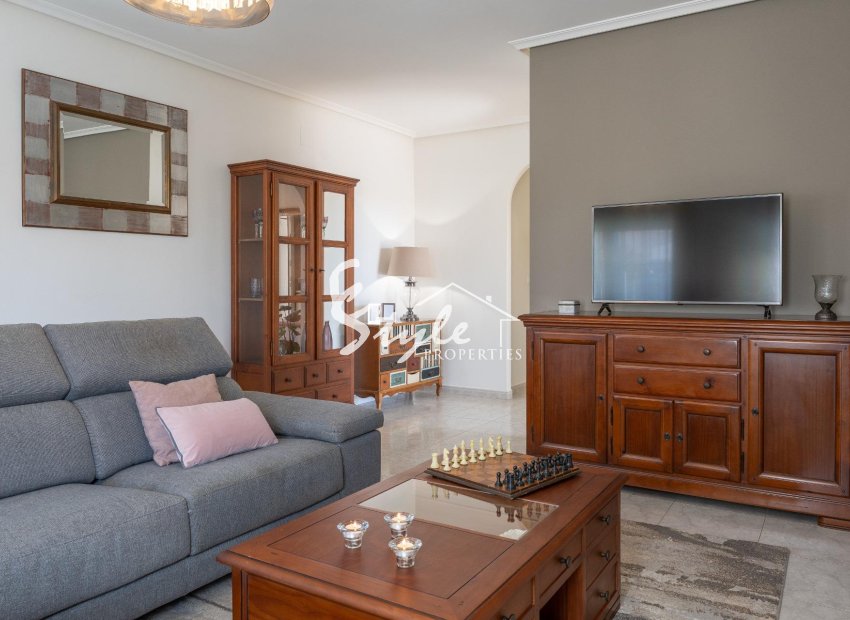 Resale - Villa - Orihuela-Costa - Playa Flamenca