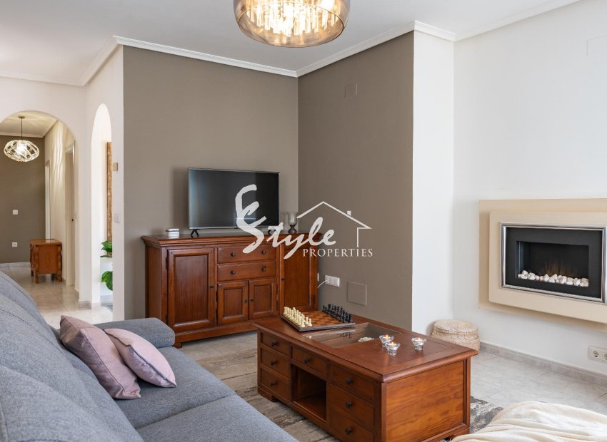 Resale - Villa - Orihuela-Costa - Playa Flamenca