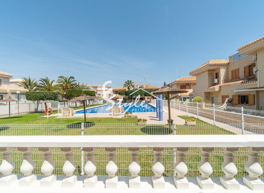 Resale - Villa - Orihuela-Costa - Playa Flamenca
