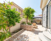 Resale - Villa - Orihuela-Costa - Playa Flamenca