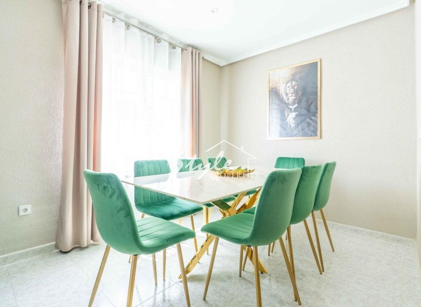 Resale - Villa - Orihuela Costa  - Punta Prima