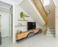 Resale - Villa - Orihuela Costa  - Punta Prima