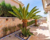 Resale - Villa - Orihuela Costa  - Punta Prima