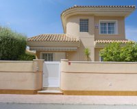 Resale - Villa - Orihuela Costa  - Punta Prima