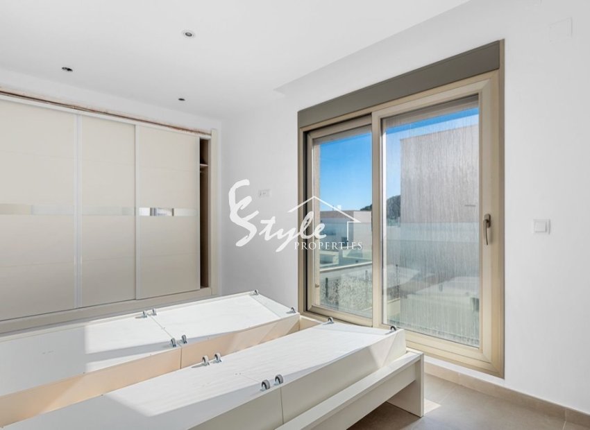 Resale - Villa - Orihuela Costa  - Villamartin