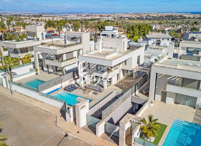 Resale - Villa - Orihuela Costa  - Villamartin