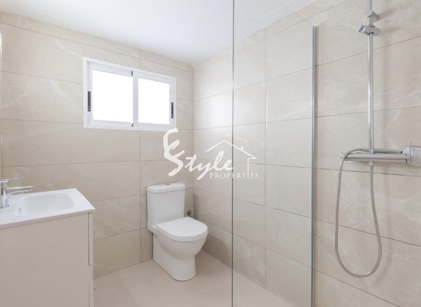 Resale - Villa - Orihuela Costa  - Villamartin