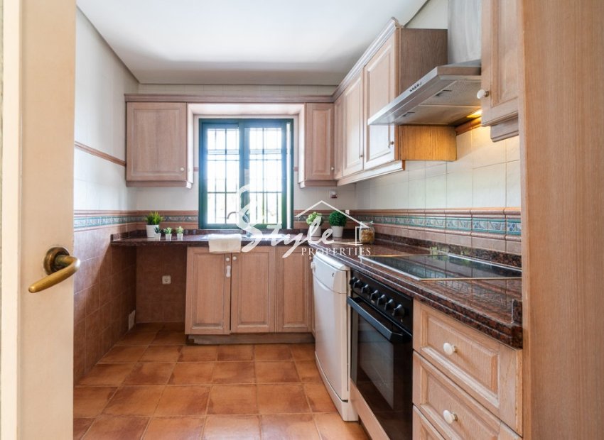 Resale - Villa - Orihuela Costa  - Villamartin